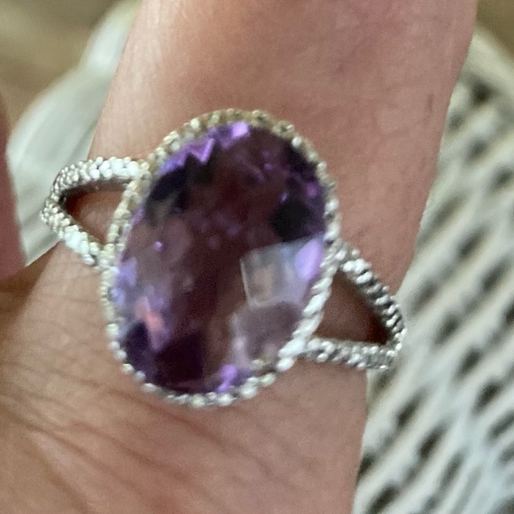 new Jewelry - Stunning 1/2 in Amethyst set in a delicate Sterling setting. Marked. Size 9 9.5